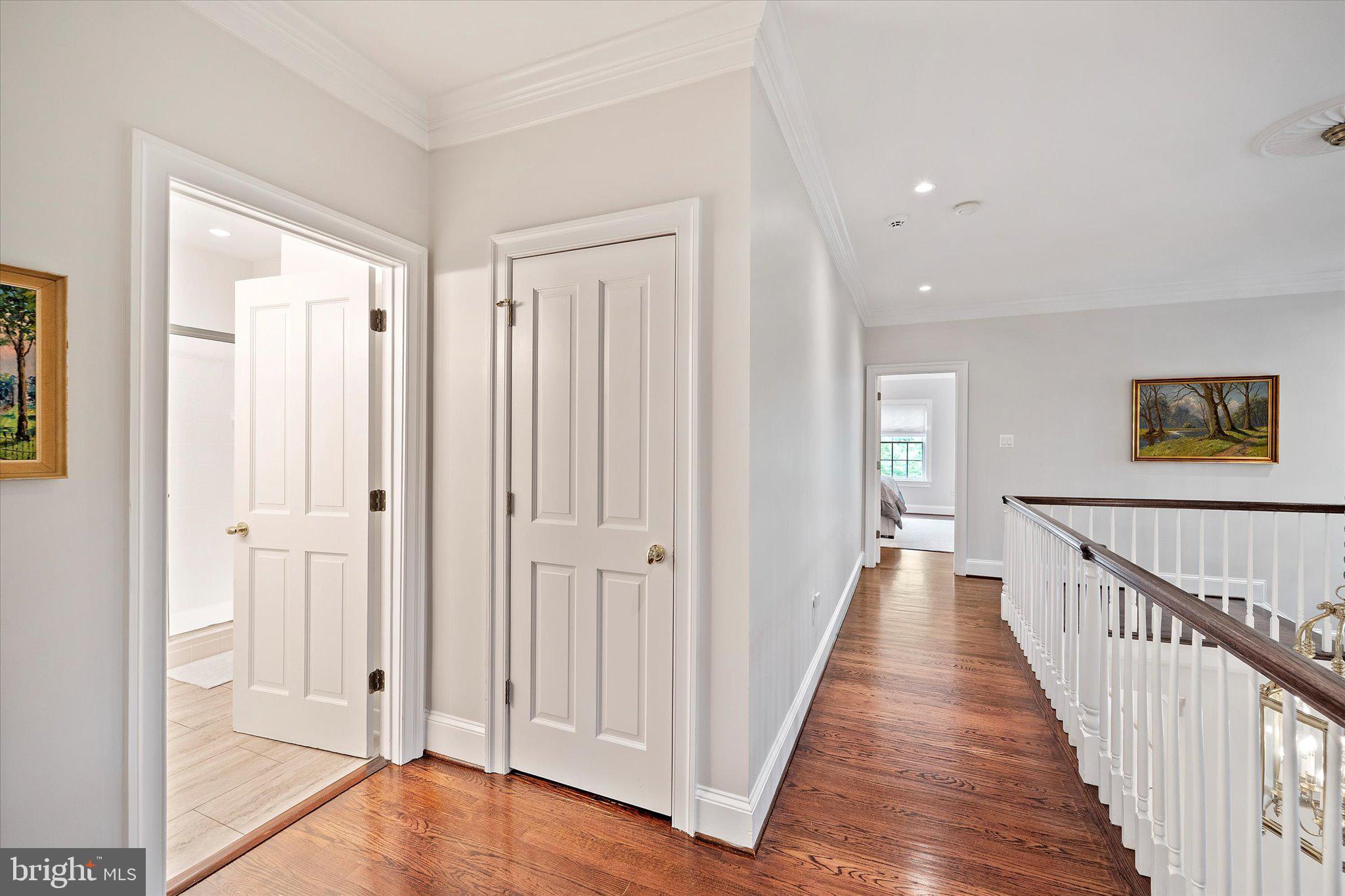 MAYFAIR OF MCLEAN - Residential