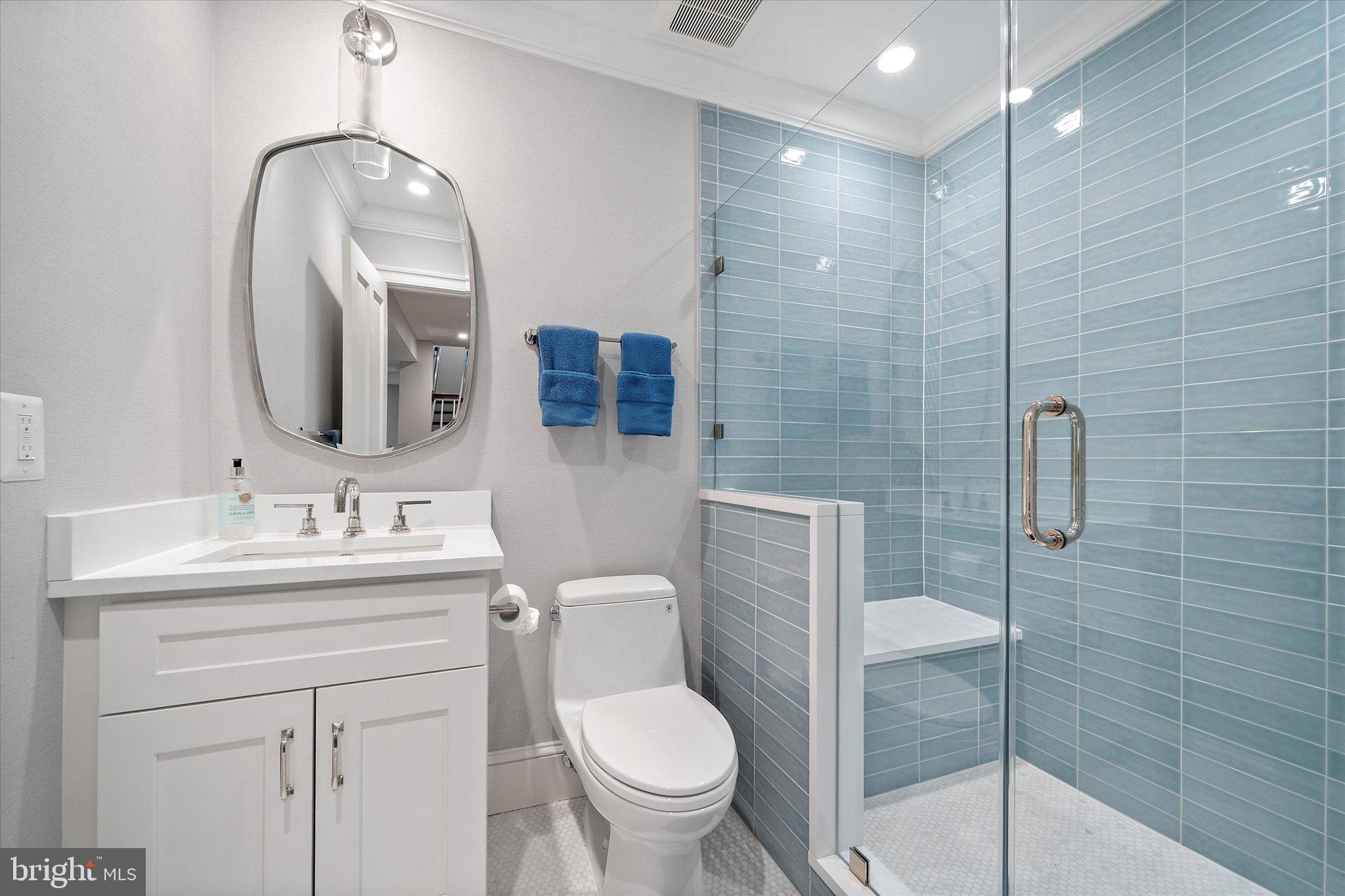 MAYFAIR OF MCLEAN - Residential