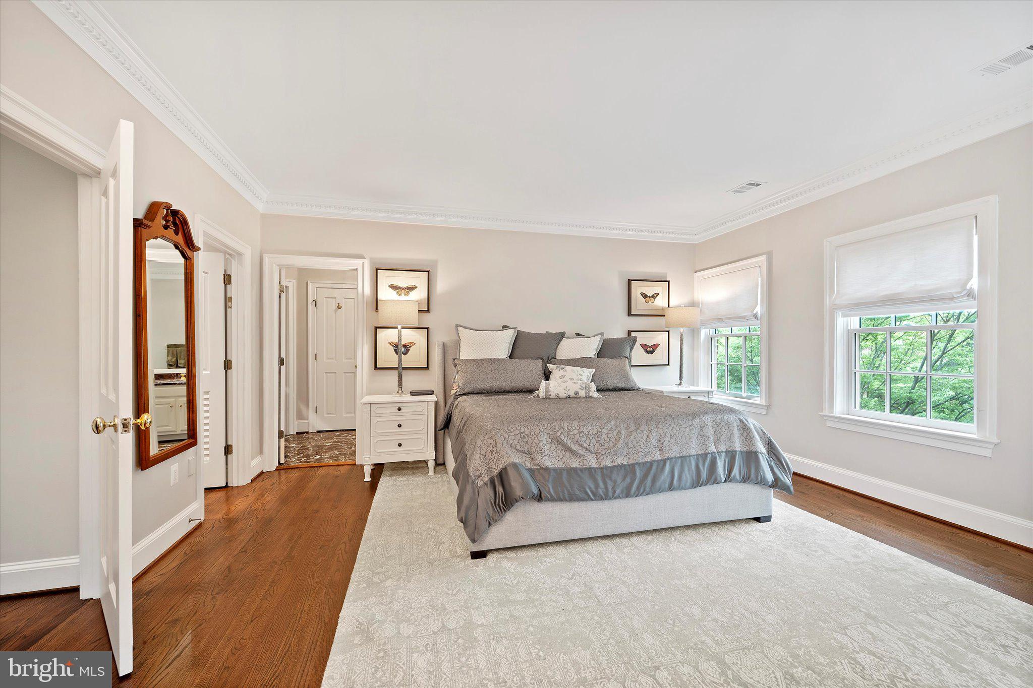 MAYFAIR OF MCLEAN - Residential