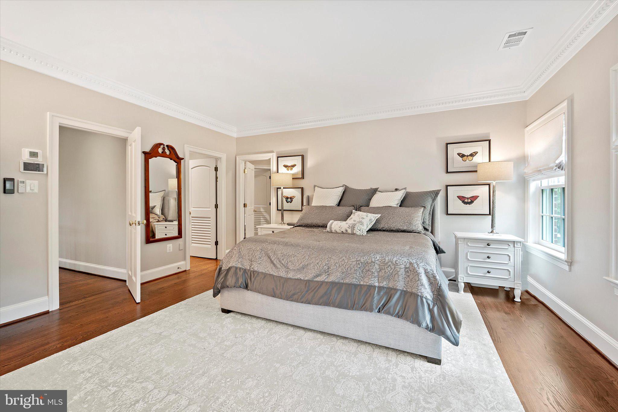 MAYFAIR OF MCLEAN - Residential