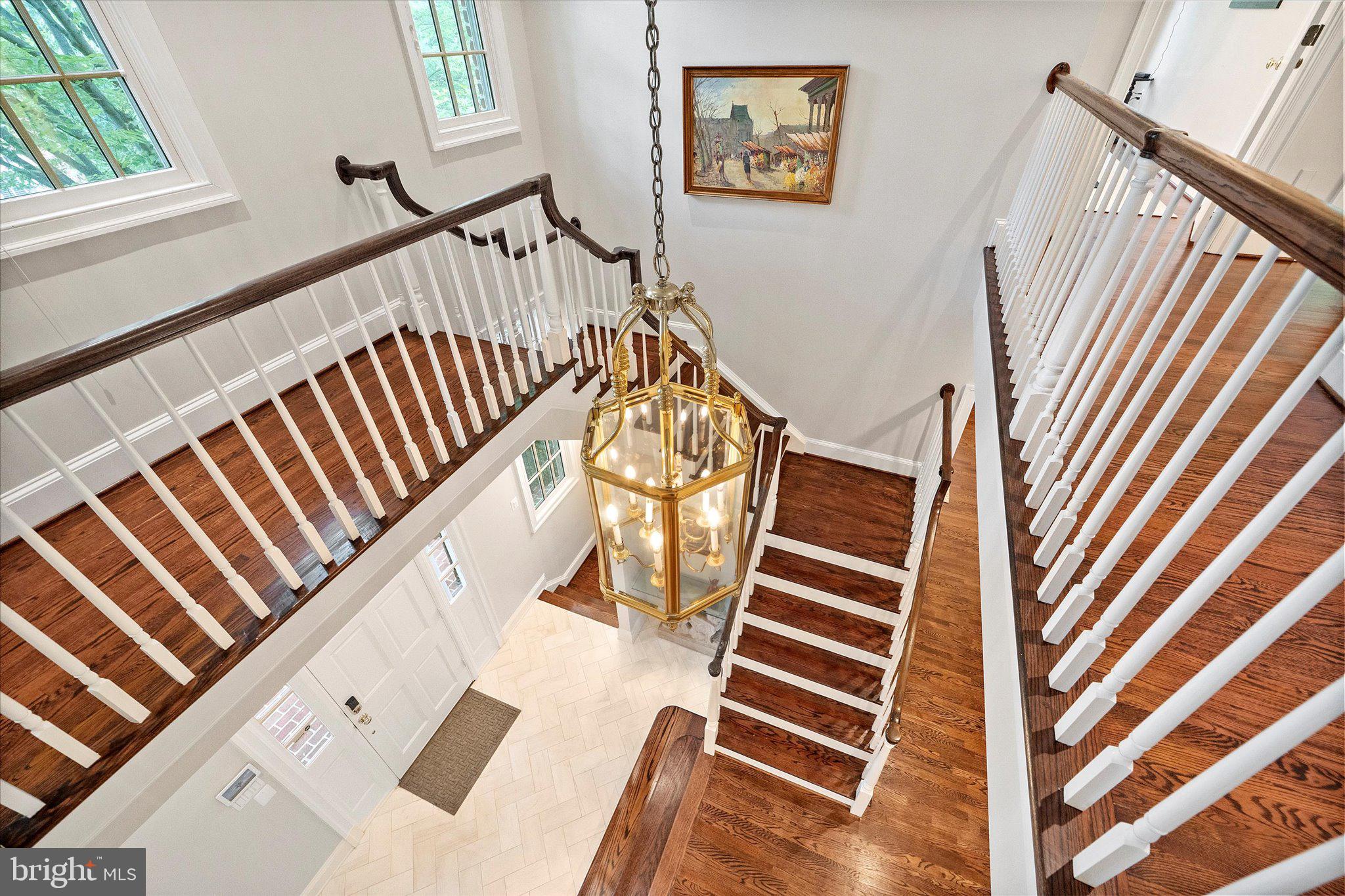 MAYFAIR OF MCLEAN - Residential