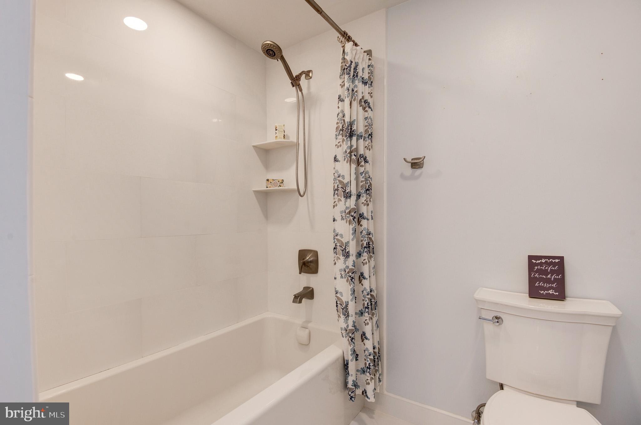 BEAR CREEK - Residential