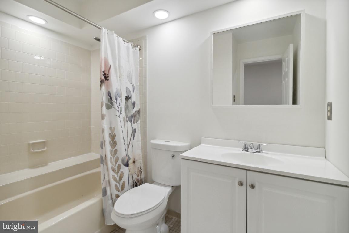 COPPERFIELD AT FIVE FRM - Residential