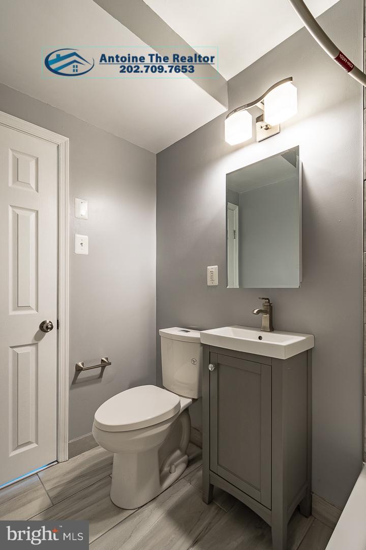 THE FAIRMONT - Residential Lease