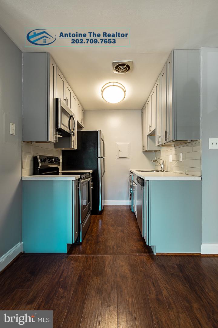 THE FAIRMONT - Residential Lease