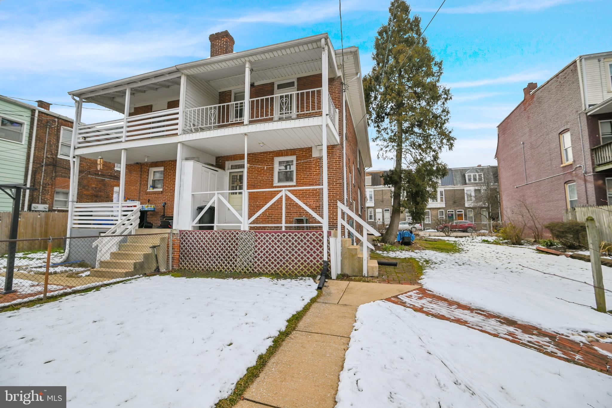 EAST YORK - Residential