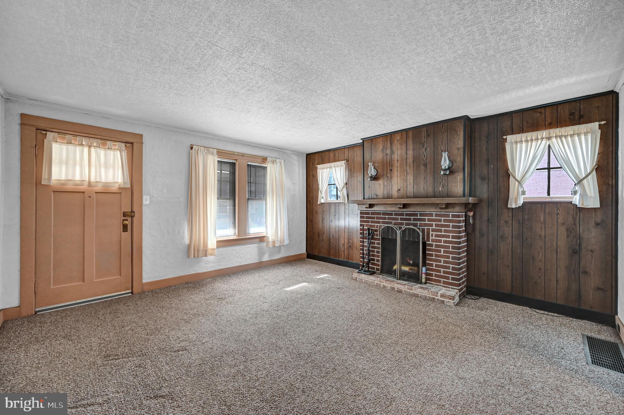 EAST YORK - Residential