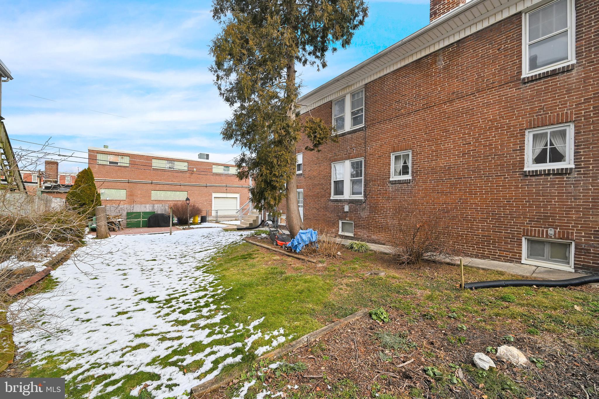EAST YORK - Residential