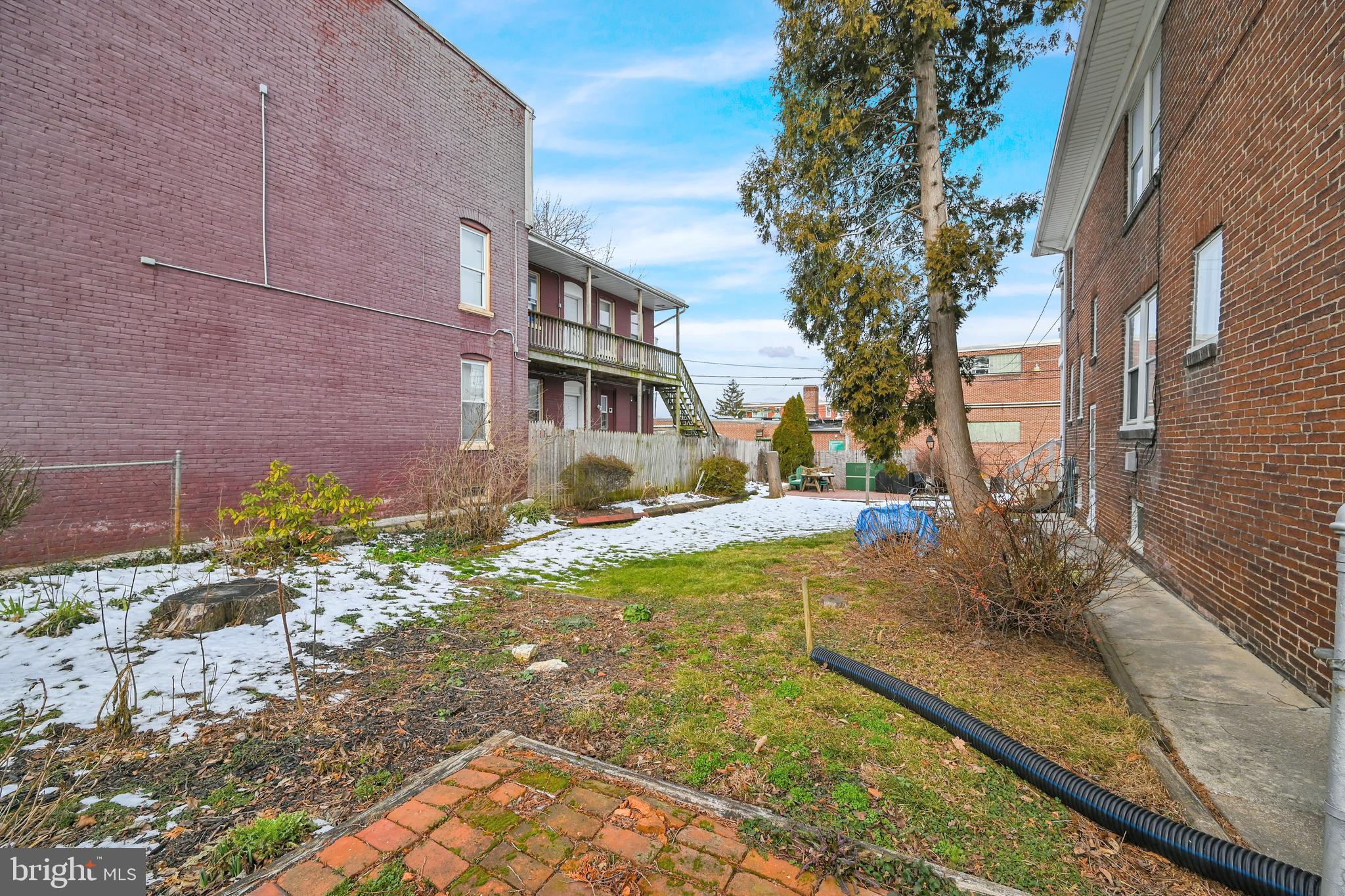 EAST YORK - Residential
