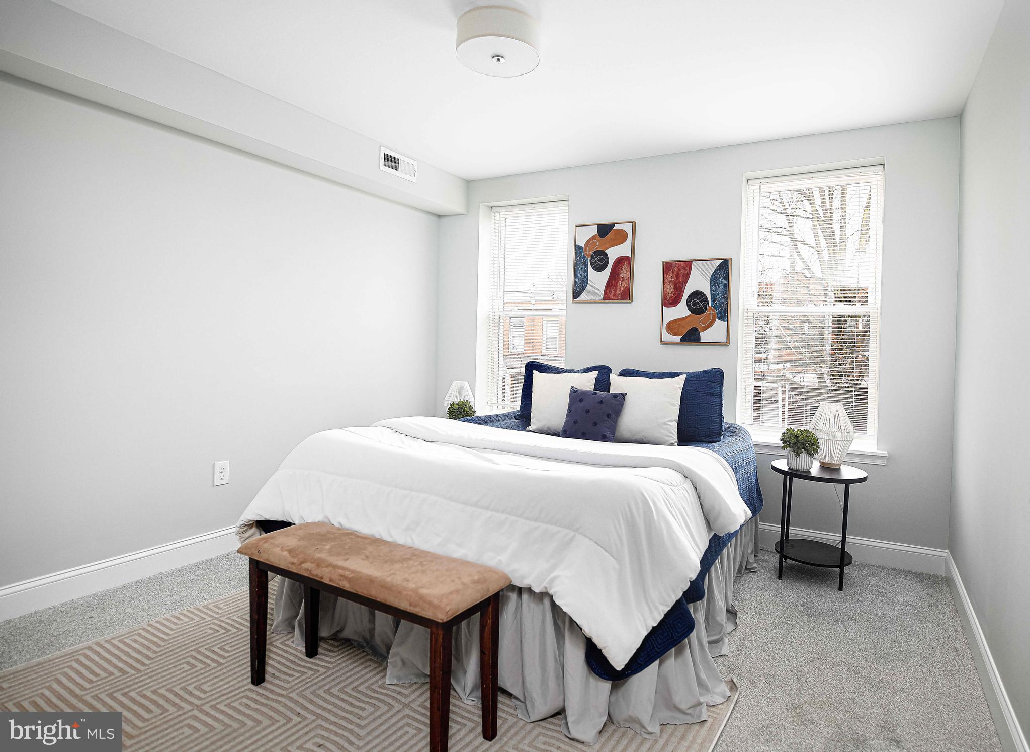 ELLWOOD PARK - Residential