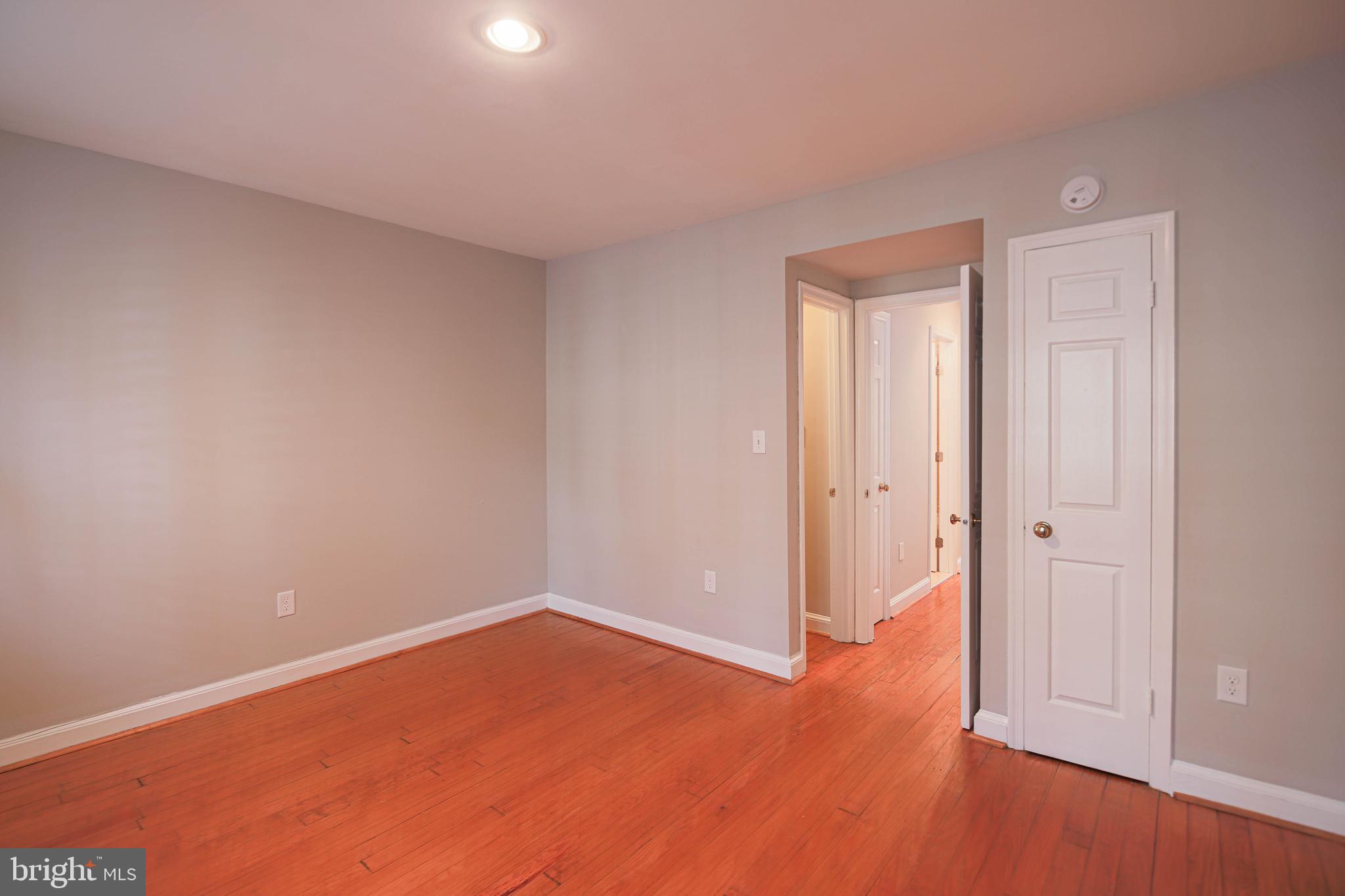 CARRIAGE WORKS - Residential Lease