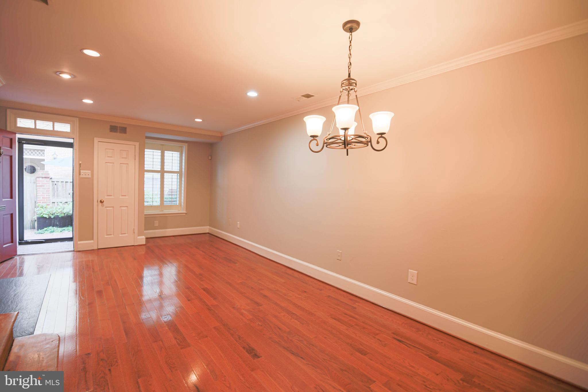 CARRIAGE WORKS - Residential Lease