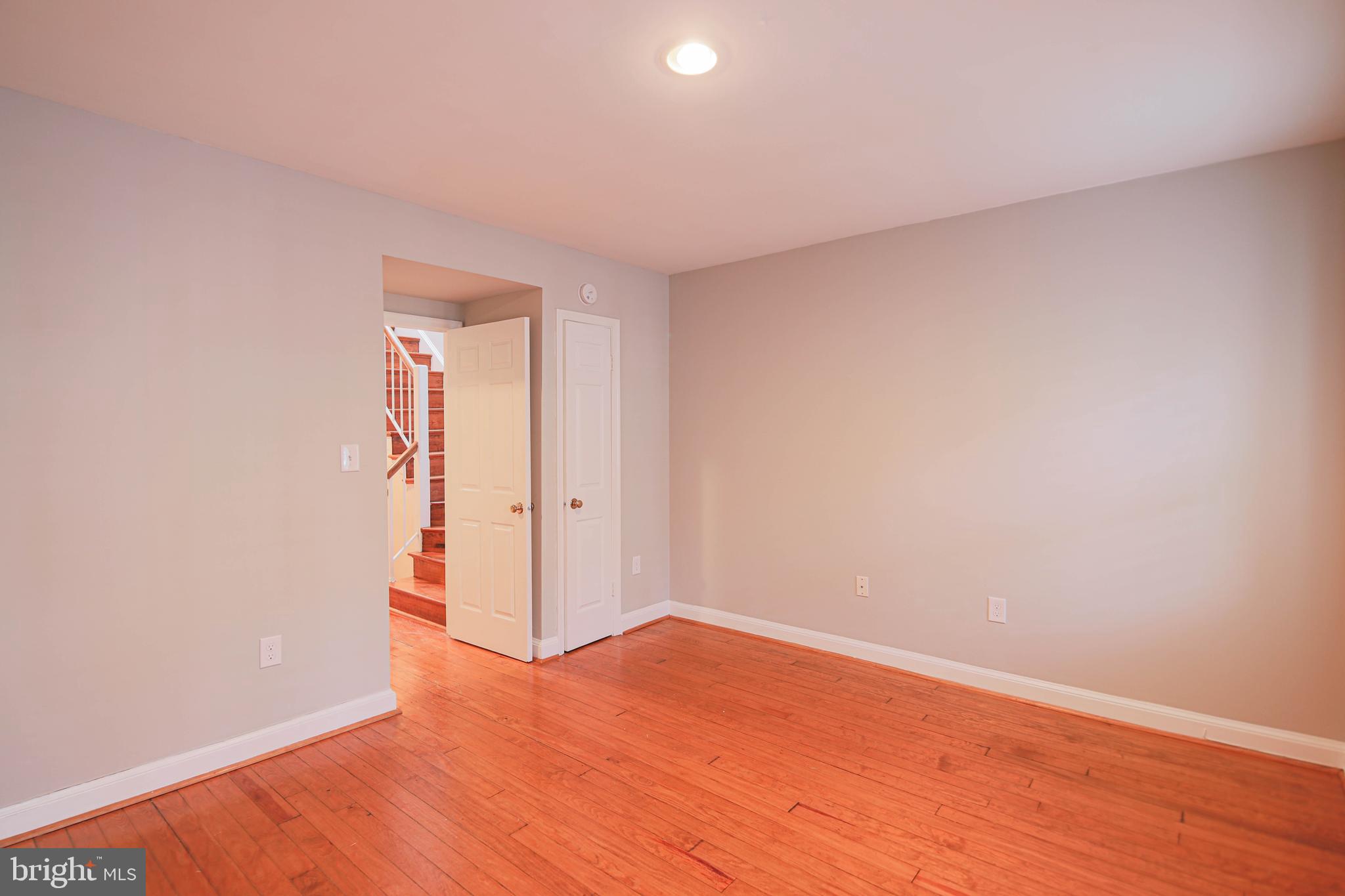 CARRIAGE WORKS - Residential Lease