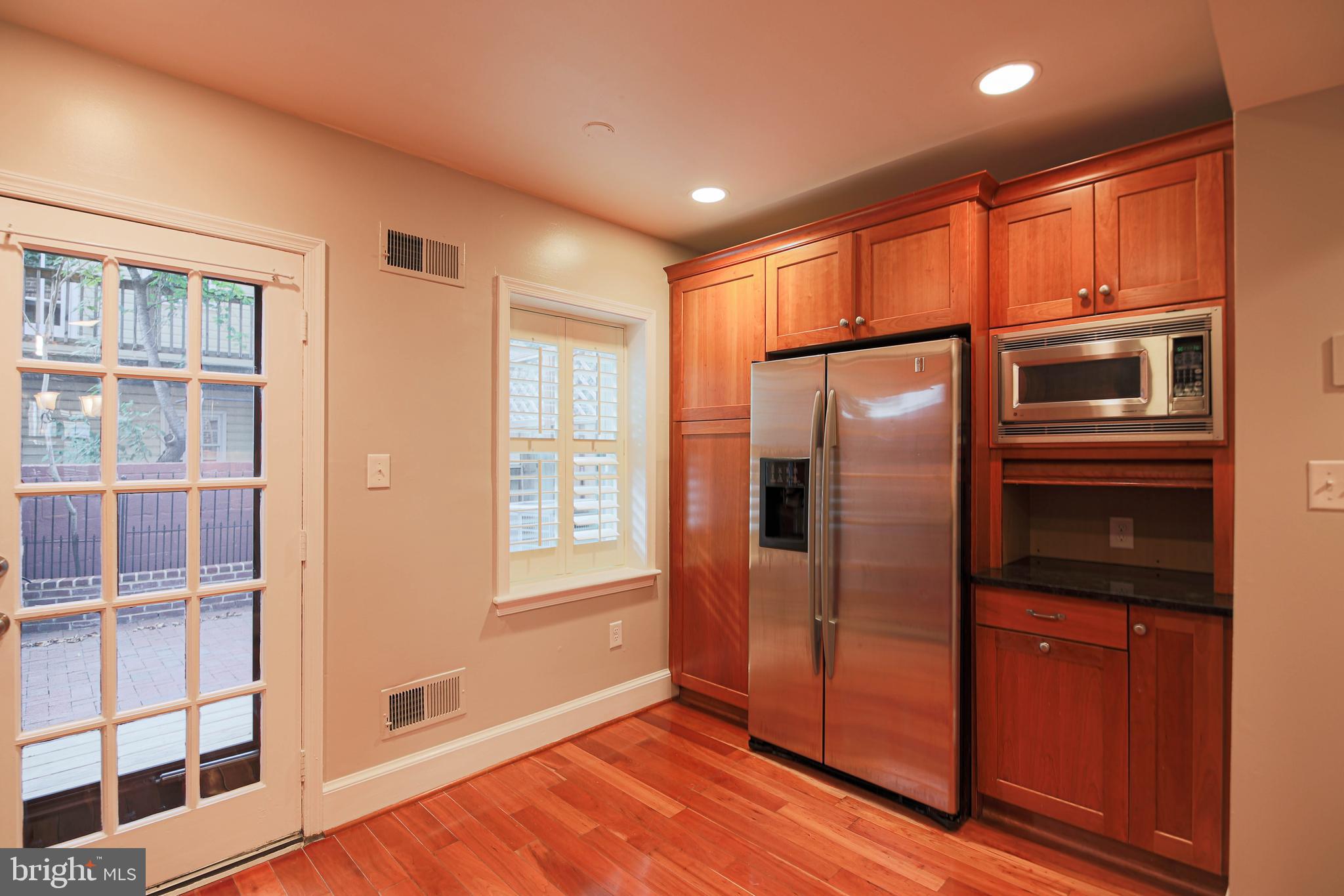 CARRIAGE WORKS - Residential Lease