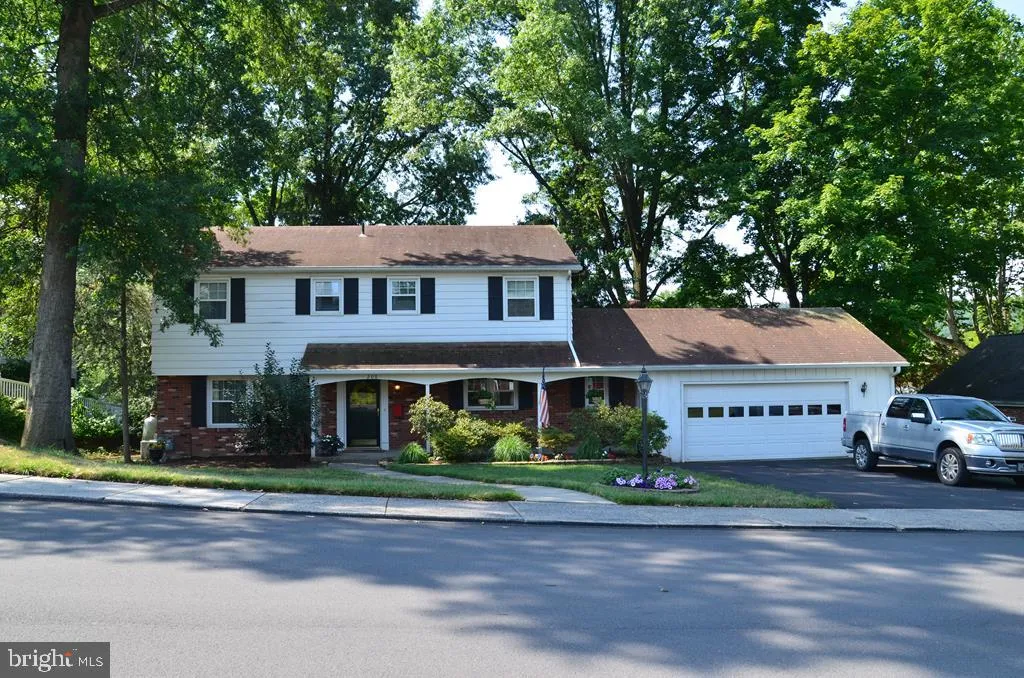 208 Lombardy Circle, Lewistown, PA 17044