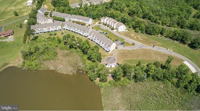 MONROE POINT TOWNHOUSES - Residential