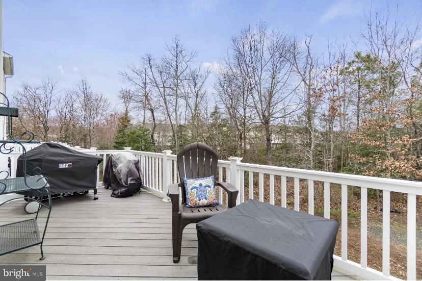 MONROE POINT TOWNHOUSES - Residential