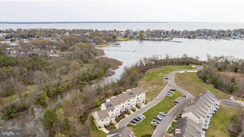 MONROE POINT TOWNHOUSES - Residential