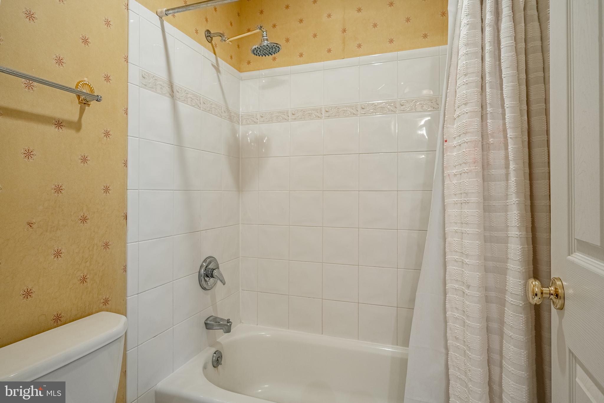 HILLHURST - Residential