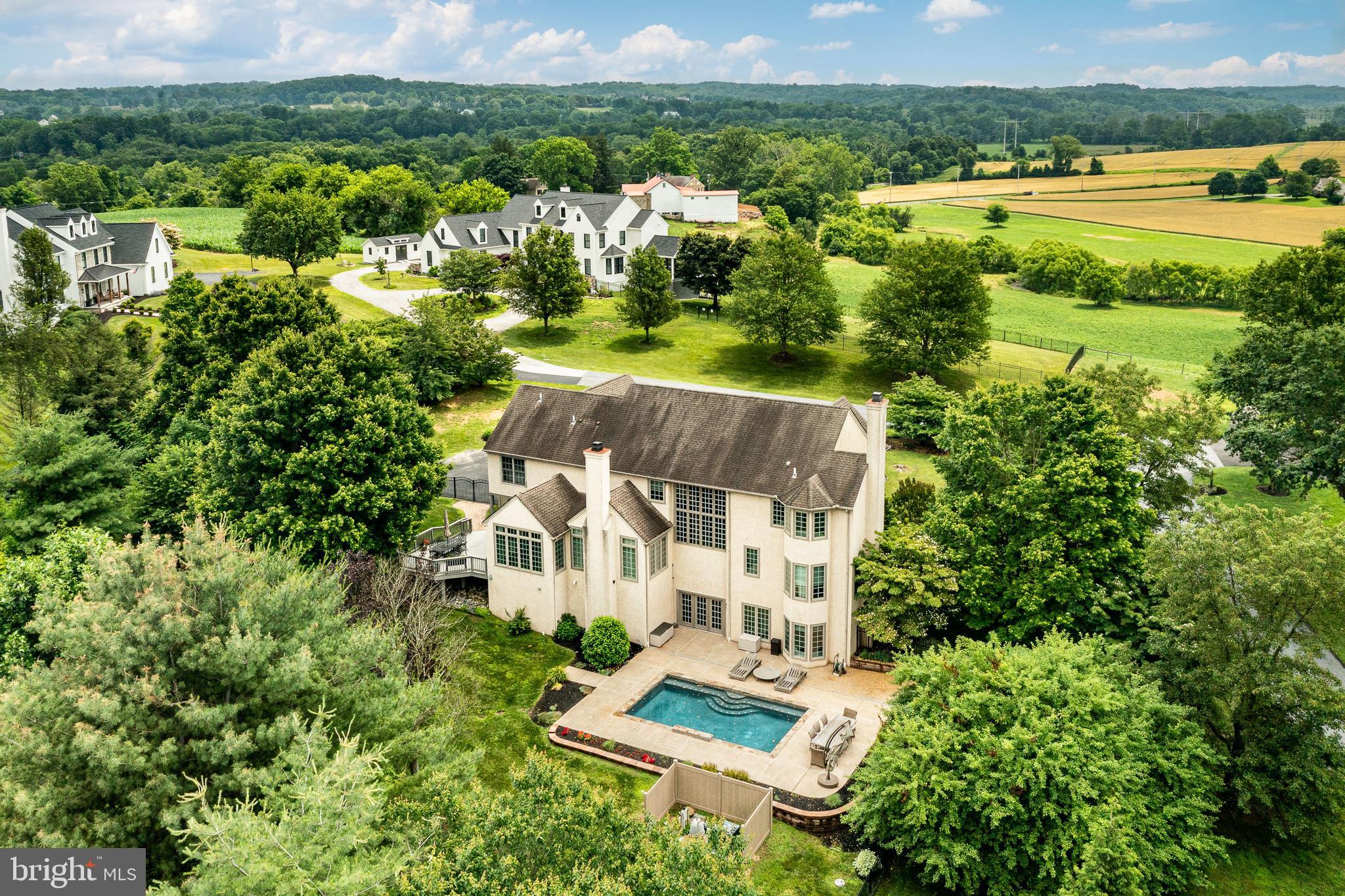 HILLHURST - Residential