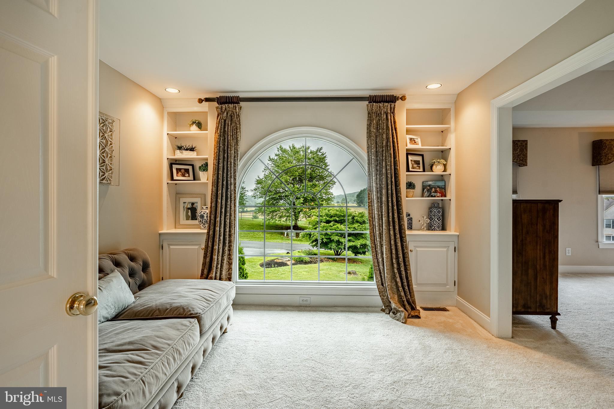 HILLHURST - Residential