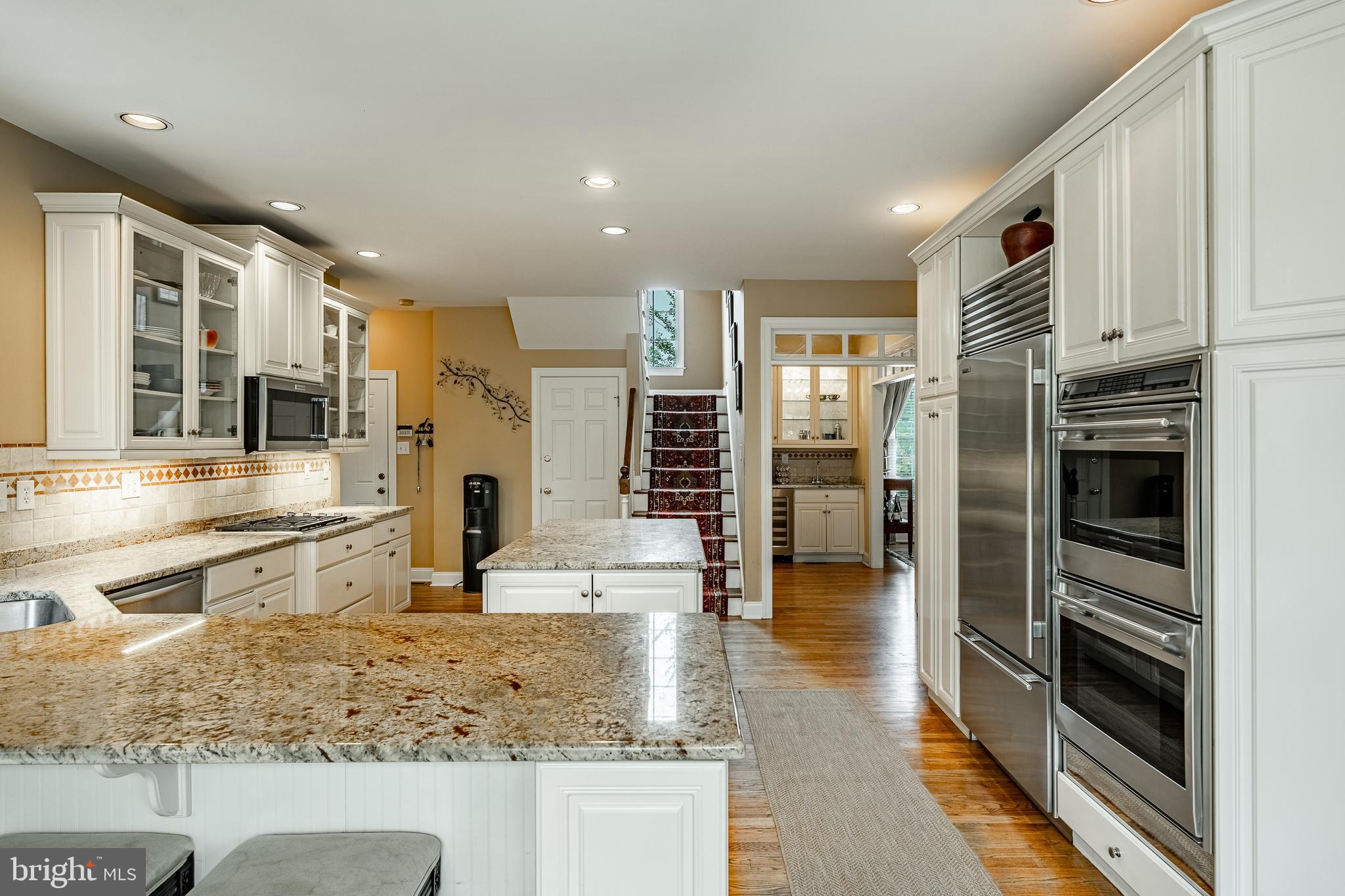 HILLHURST - Residential