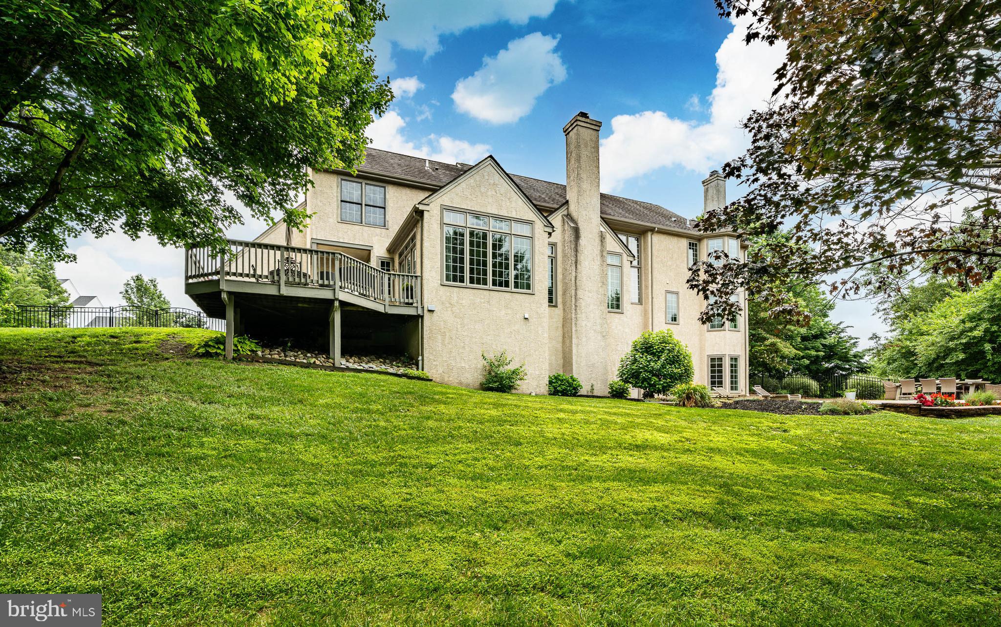 HILLHURST - Residential