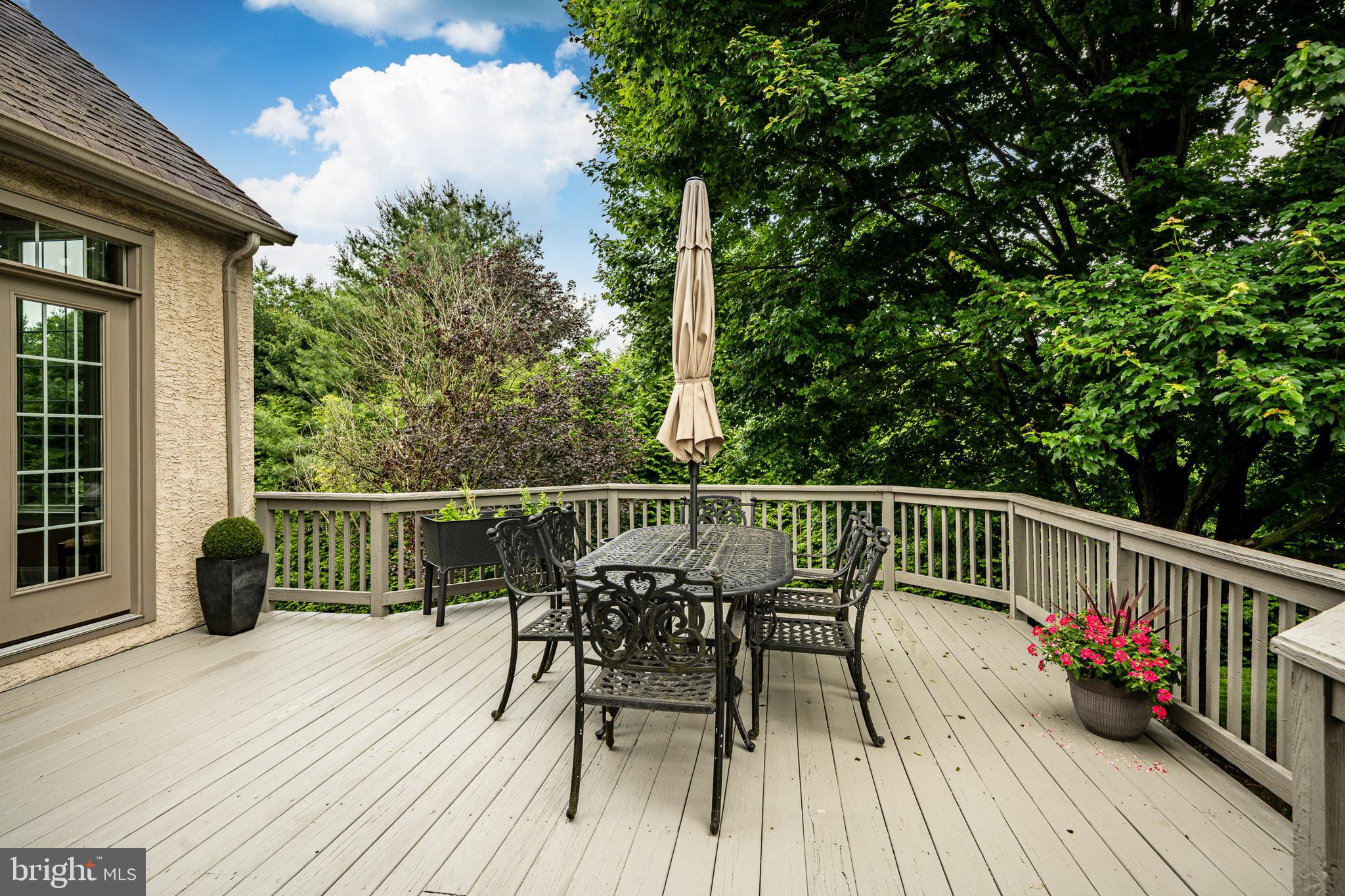 HILLHURST - Residential