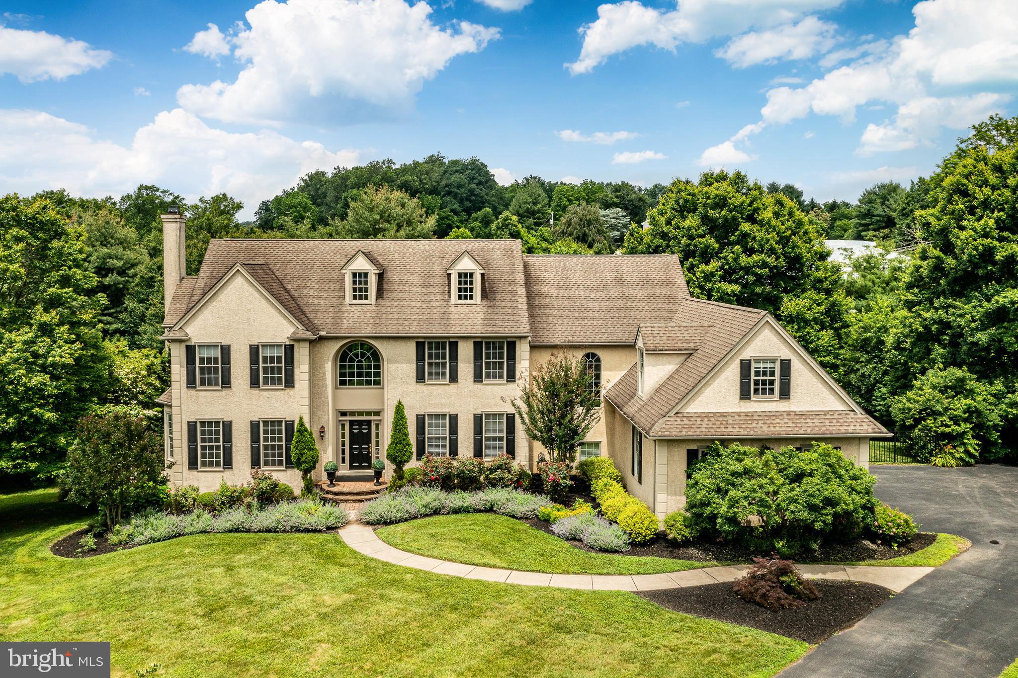 HILLHURST - Residential