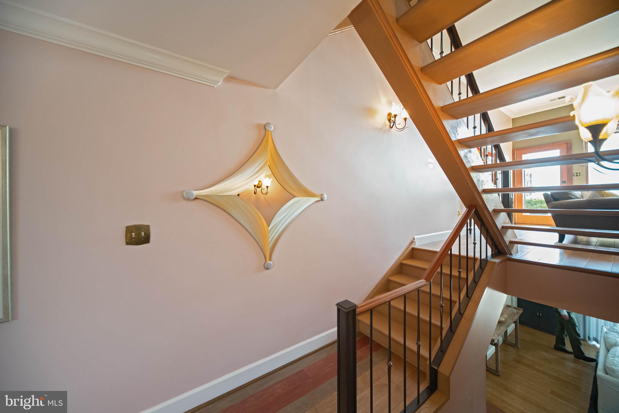 ANCHORAGE TOWERS - Residential