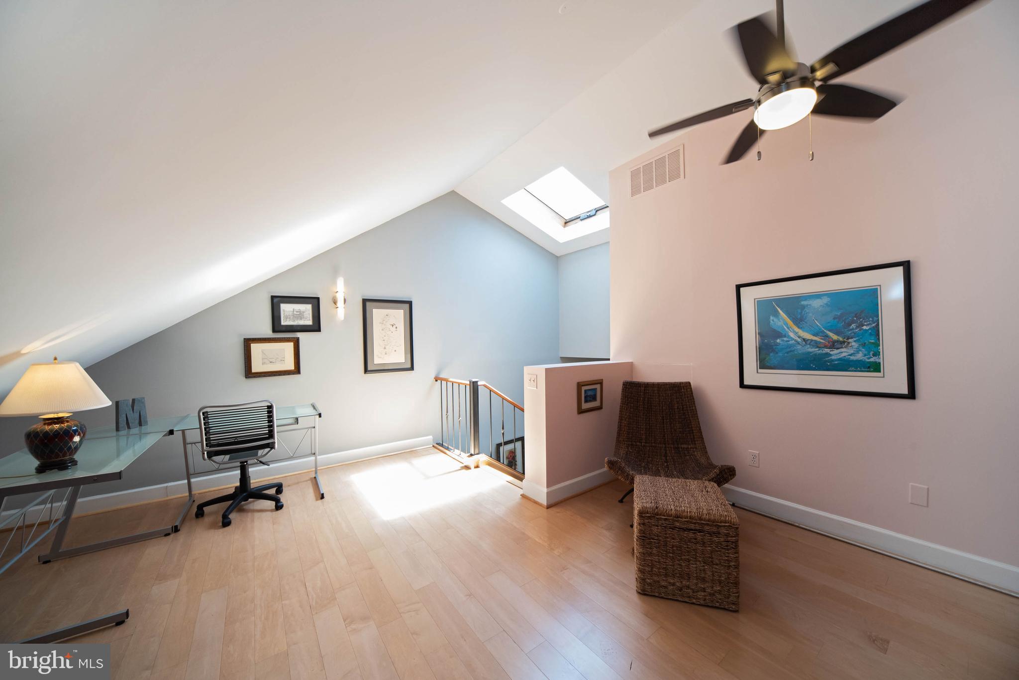 ANCHORAGE TOWERS - Residential