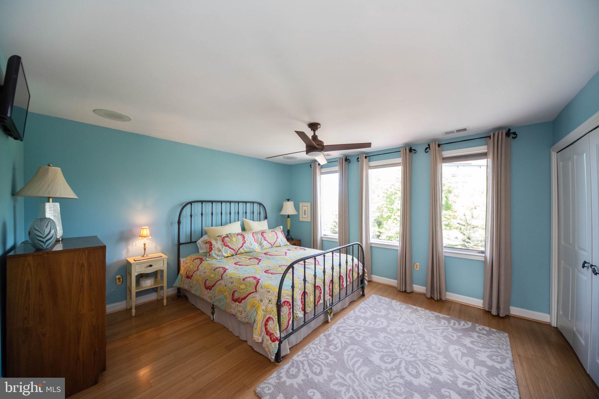 ANCHORAGE TOWERS - Residential