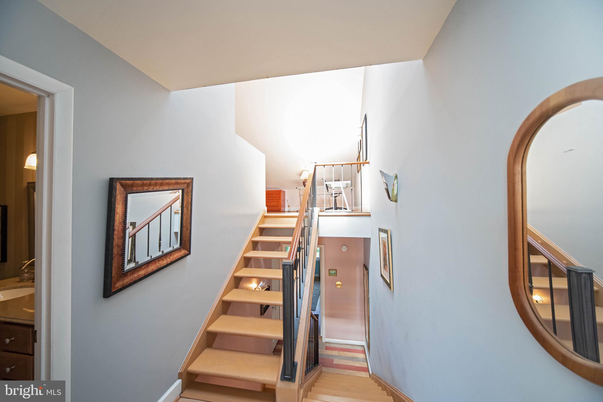 ANCHORAGE TOWERS - Residential