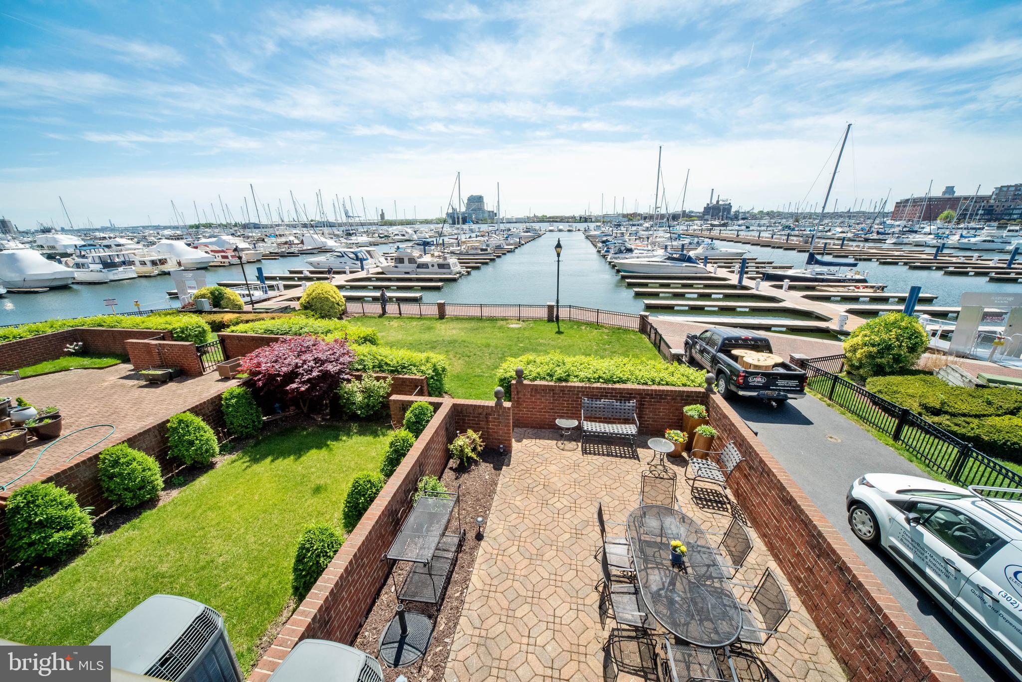 ANCHORAGE TOWERS - Residential