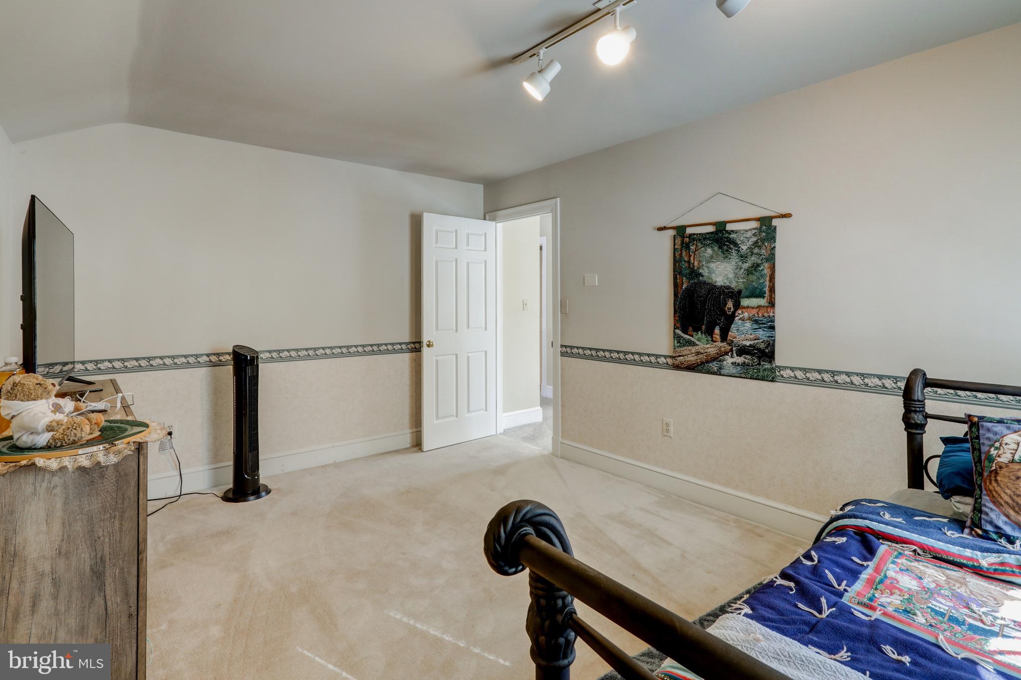 EAST DRUMORE TWP - Residential