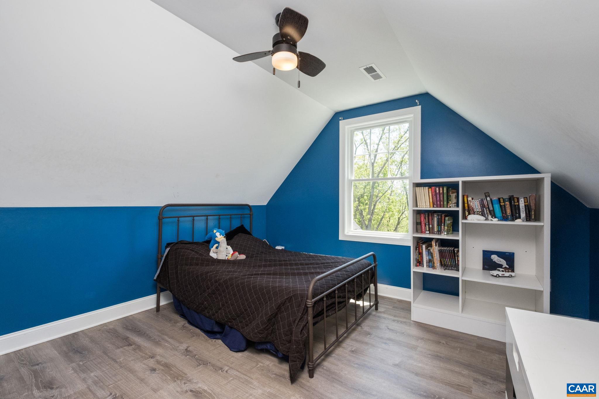 MEADOWBROOK - Residential
