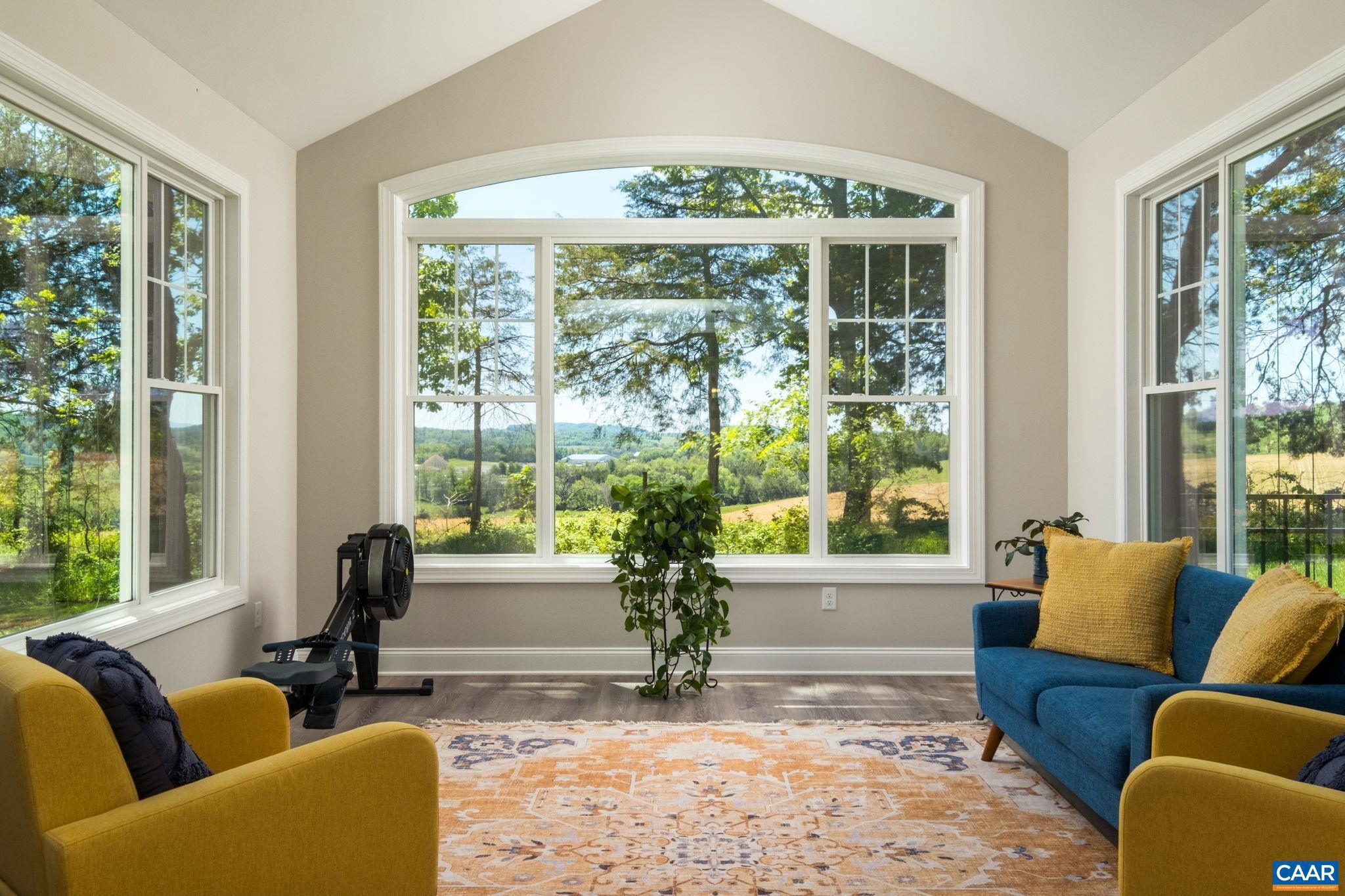 MEADOWBROOK - Residential