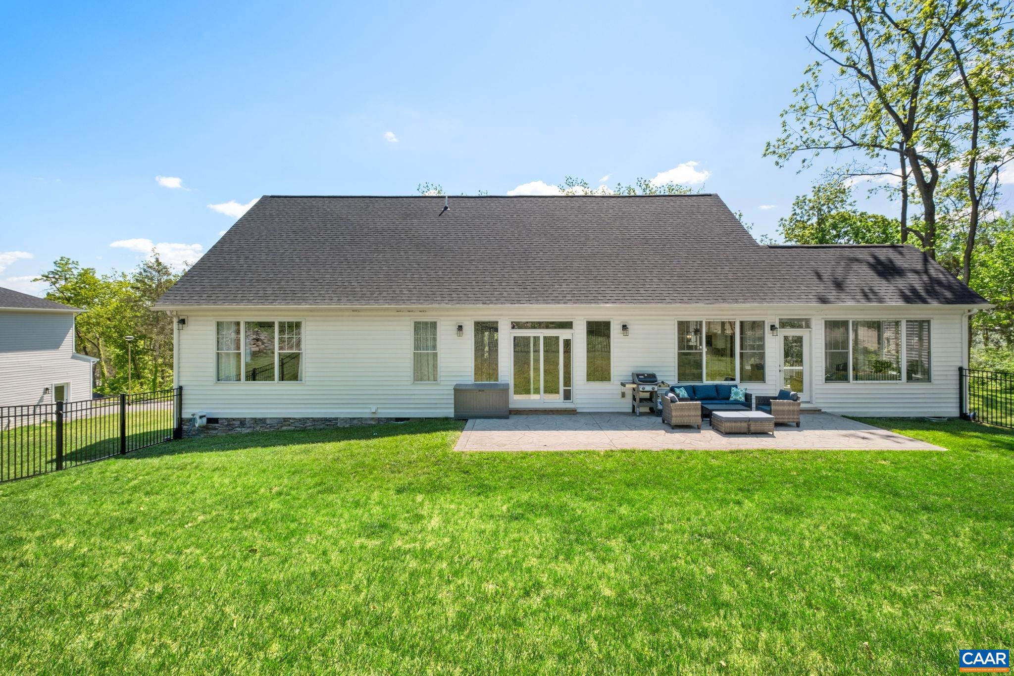 MEADOWBROOK - Residential