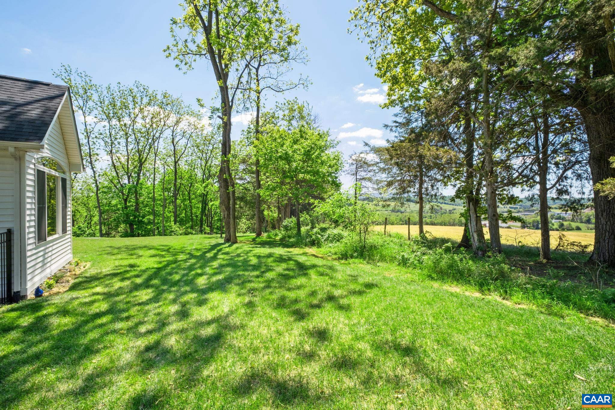 MEADOWBROOK - Residential