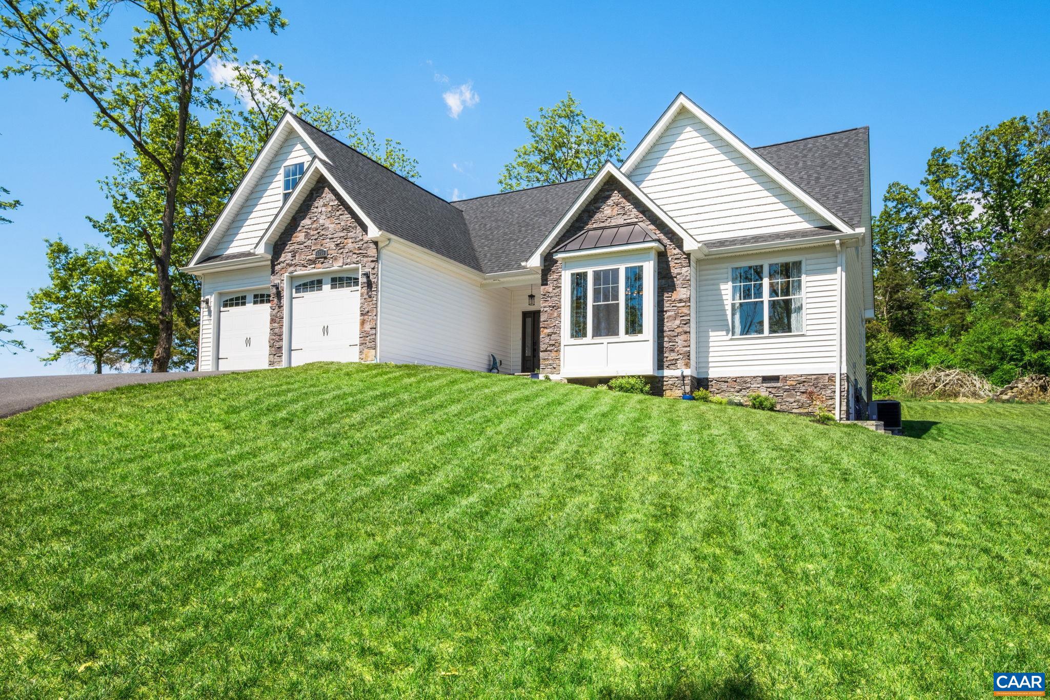 MEADOWBROOK - Residential
