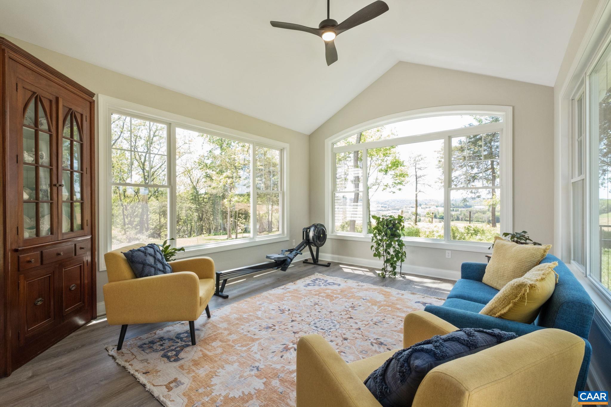 MEADOWBROOK - Residential