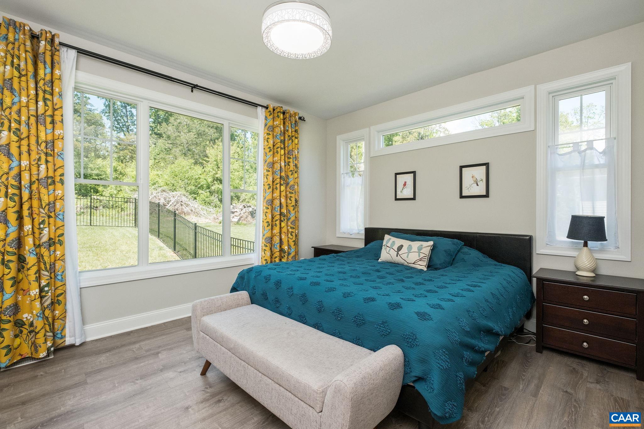 MEADOWBROOK - Residential