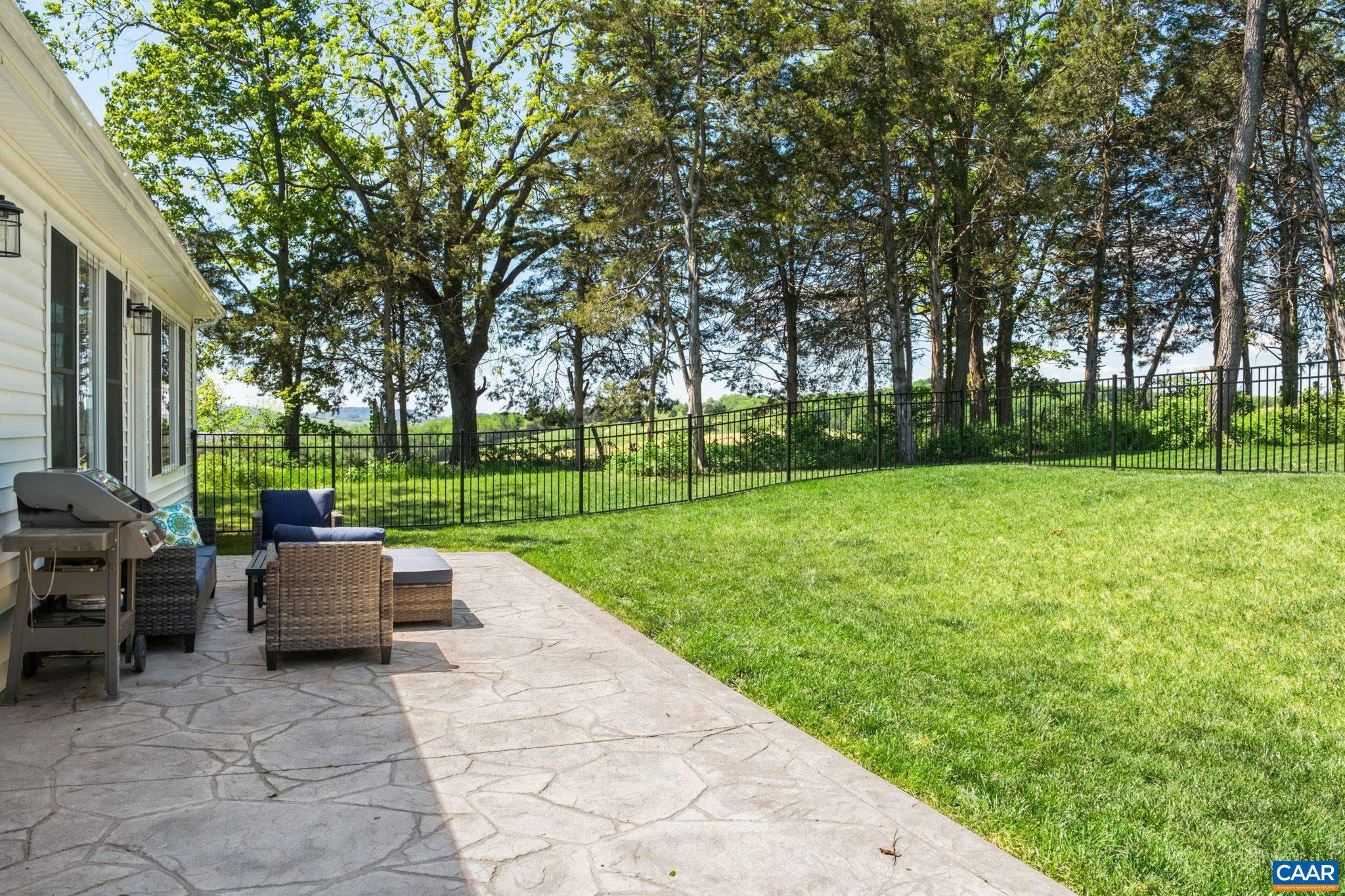 MEADOWBROOK - Residential