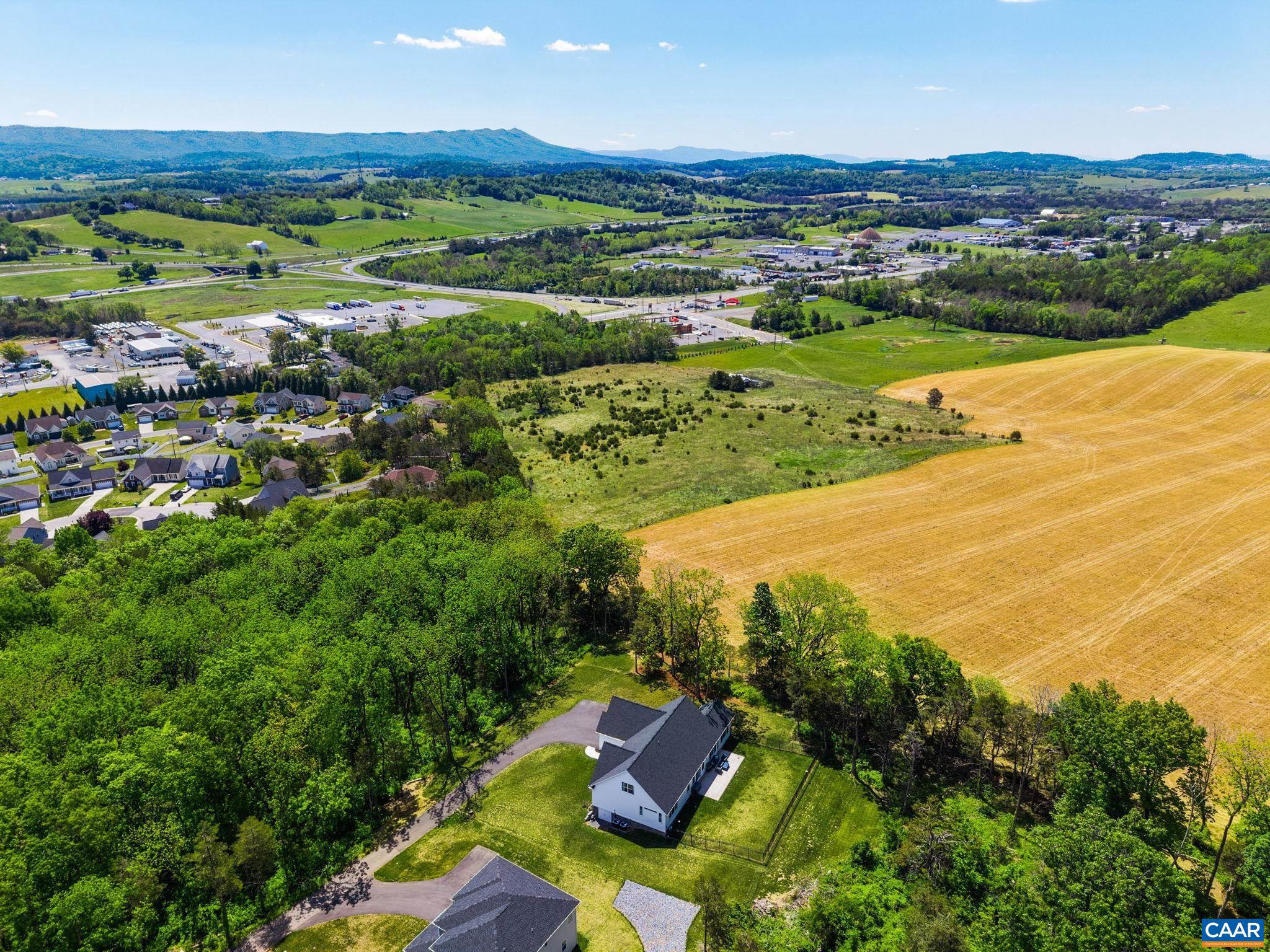MEADOWBROOK - Residential