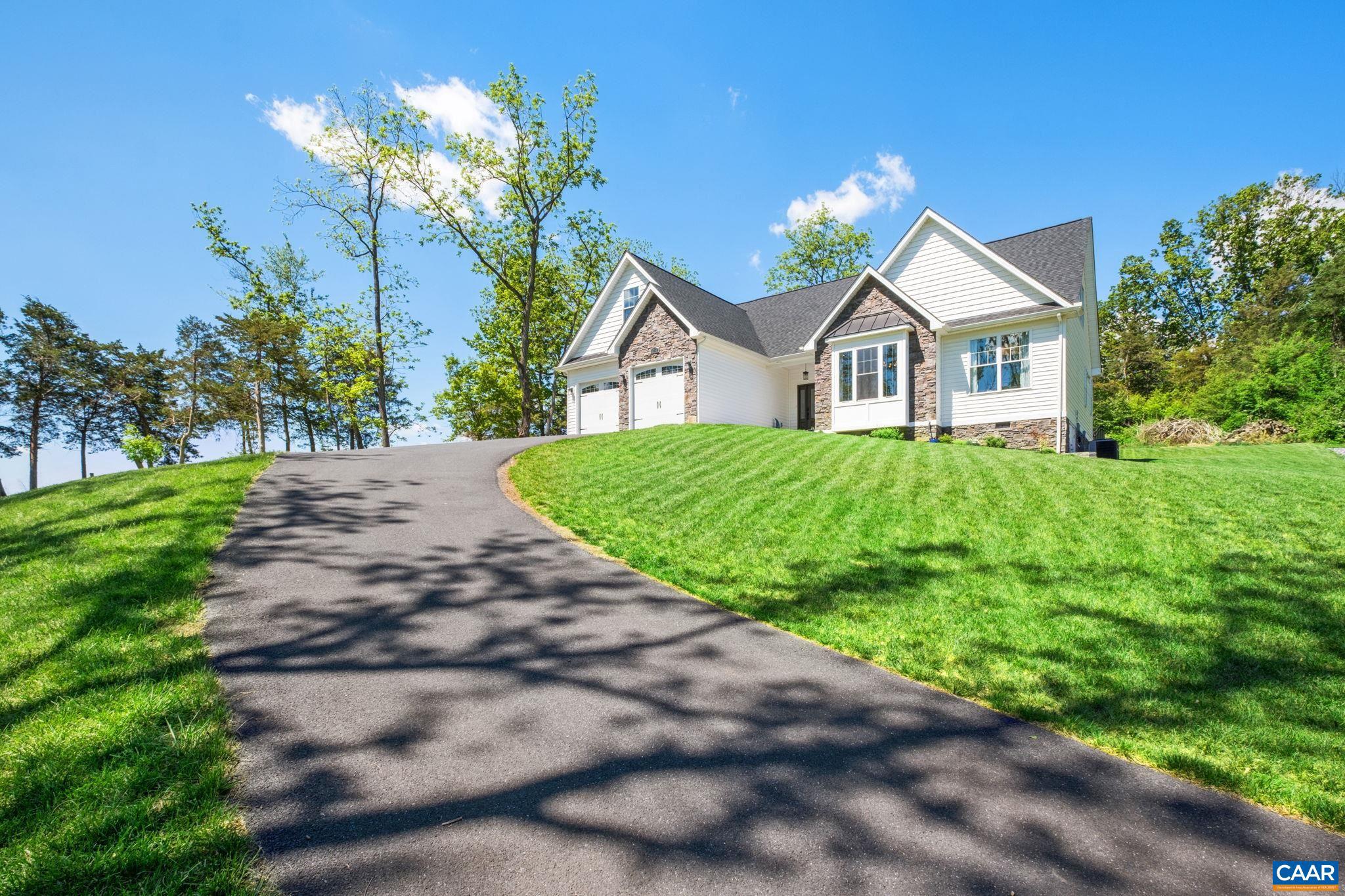 MEADOWBROOK - Residential