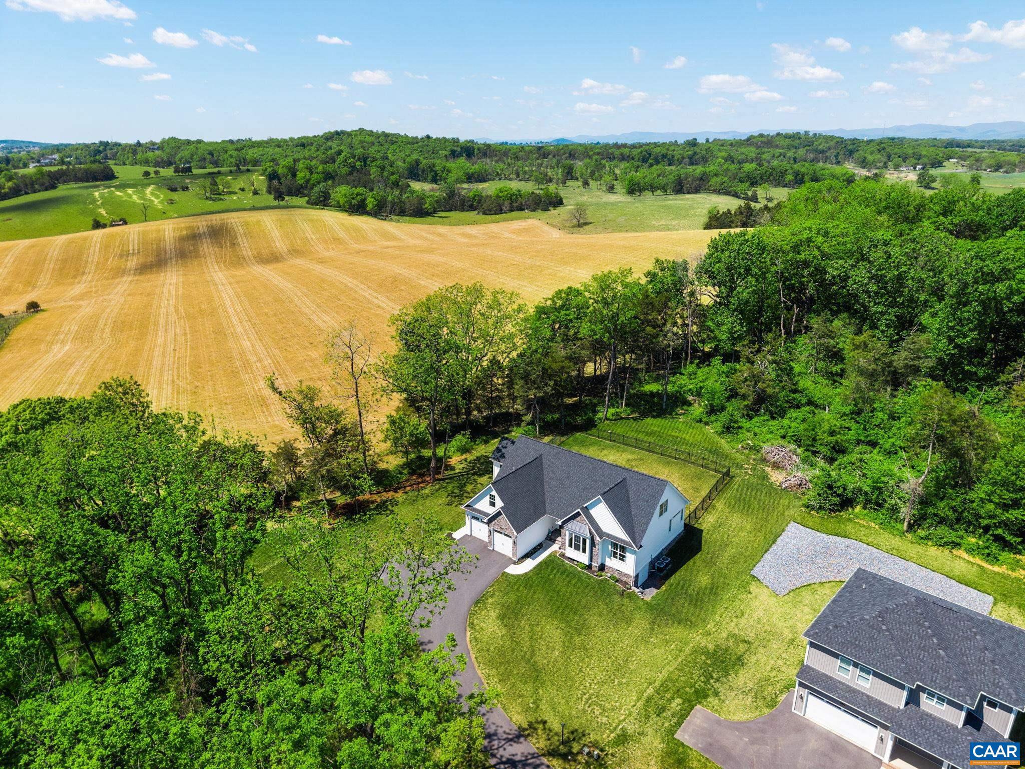 MEADOWBROOK - Residential