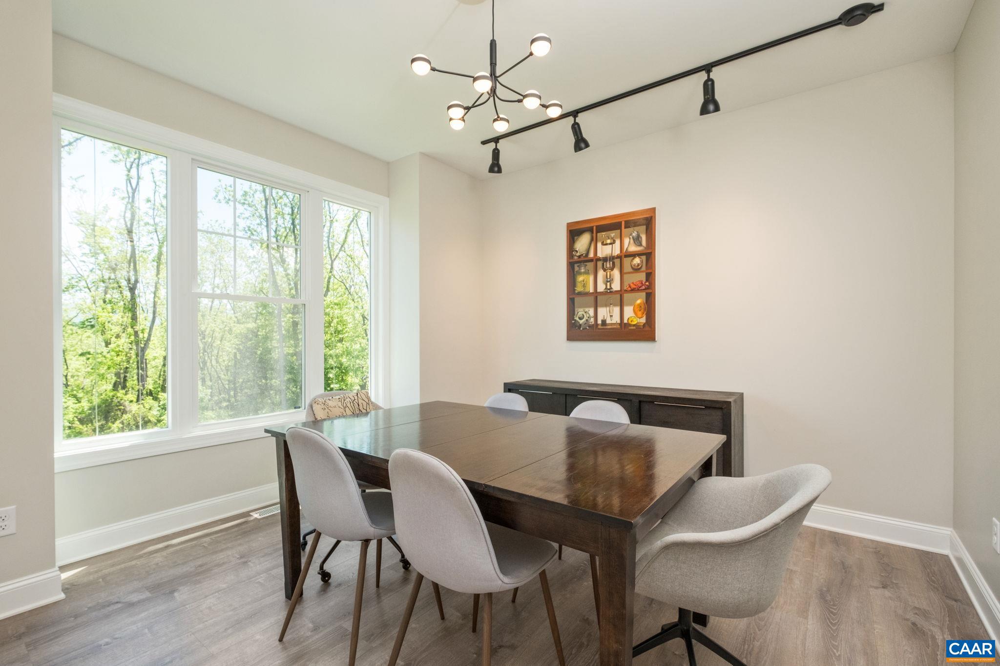 MEADOWBROOK - Residential