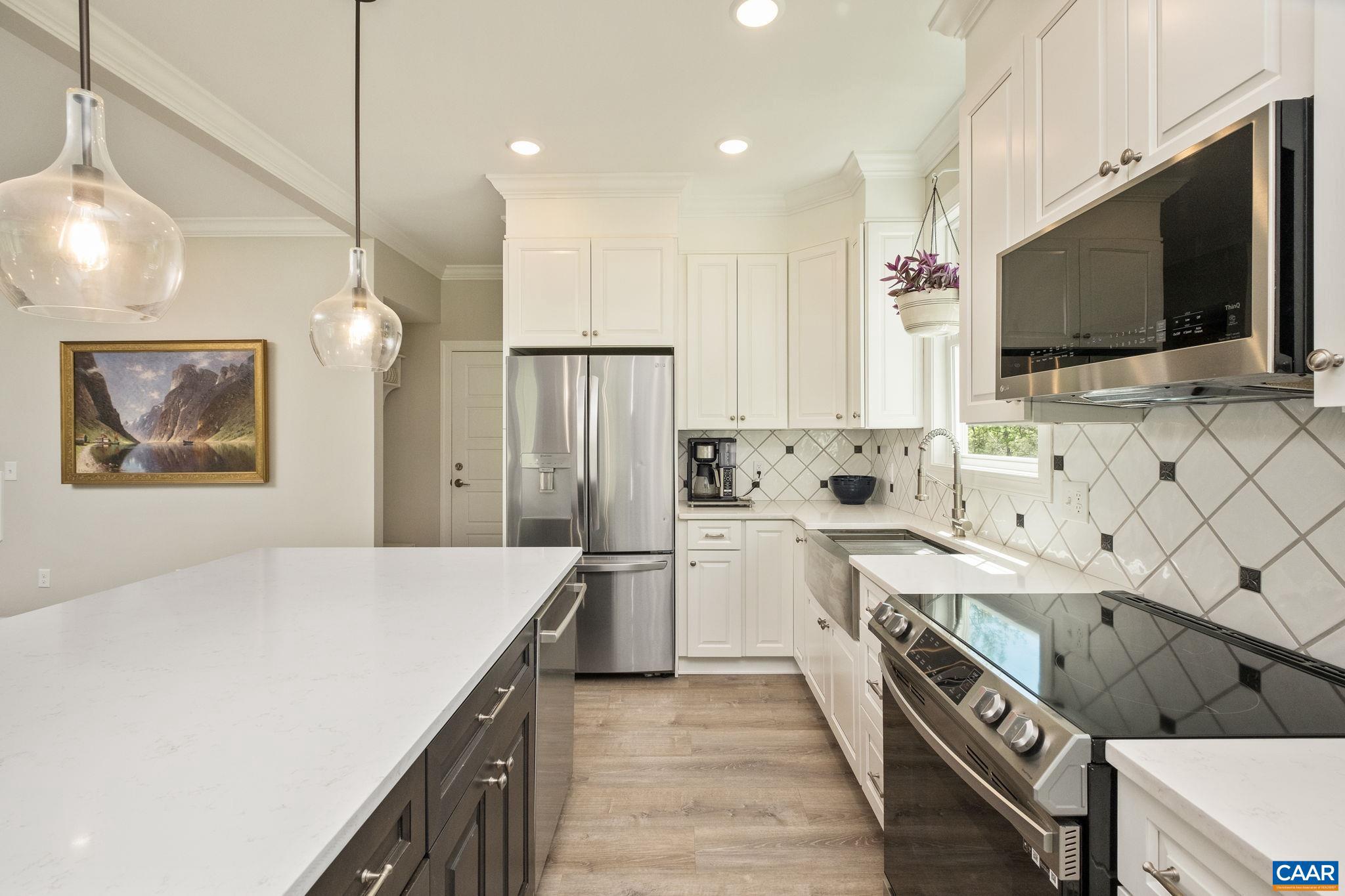 MEADOWBROOK - Residential