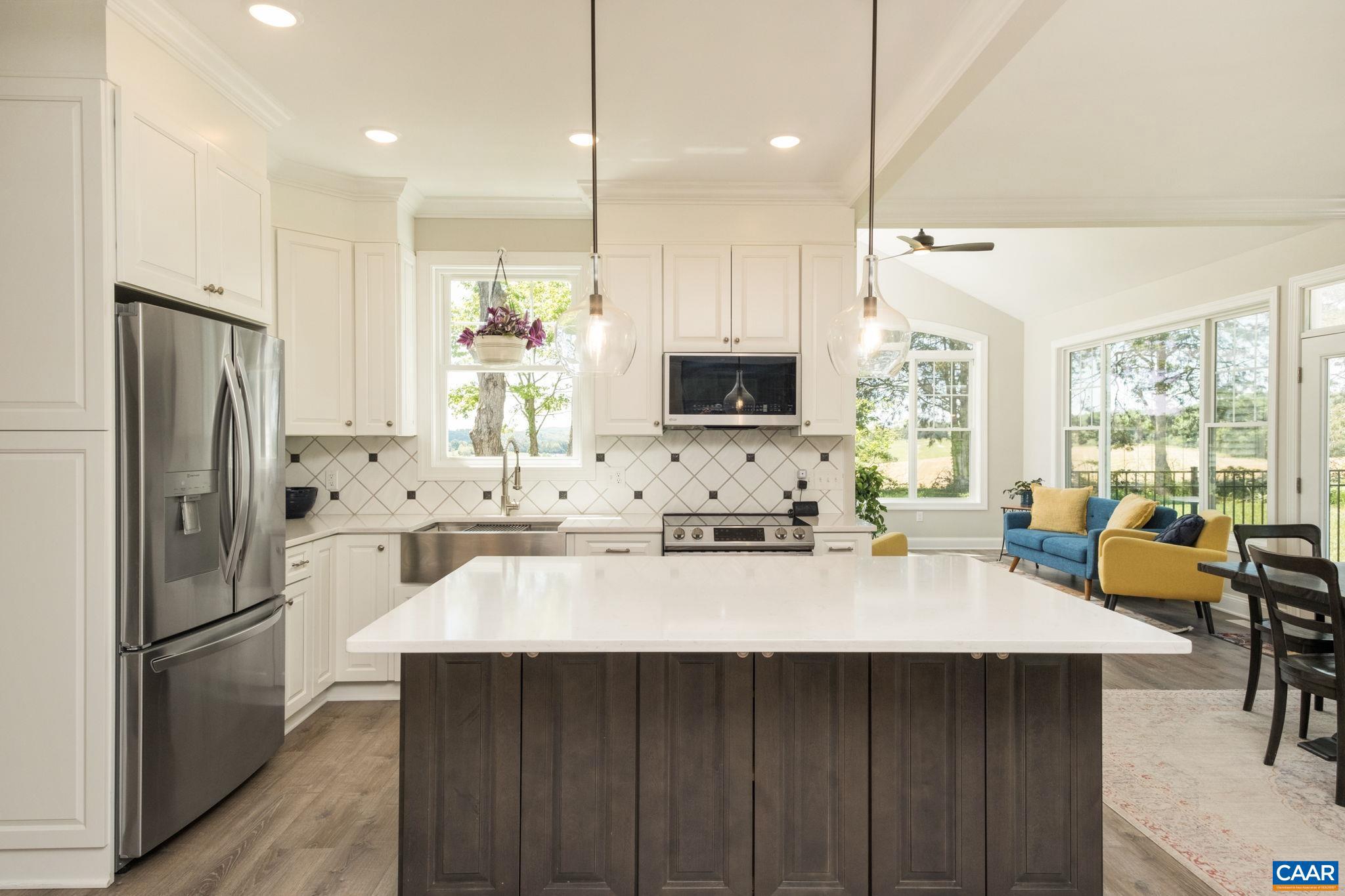 MEADOWBROOK - Residential