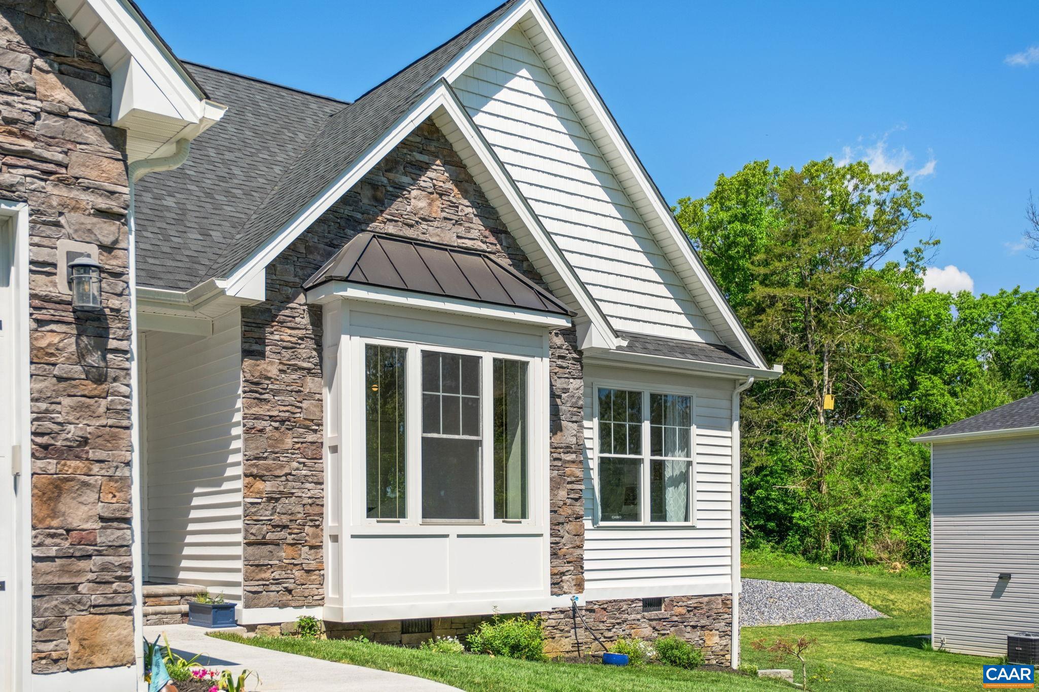 MEADOWBROOK - Residential